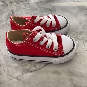 Converse red- baby size 4